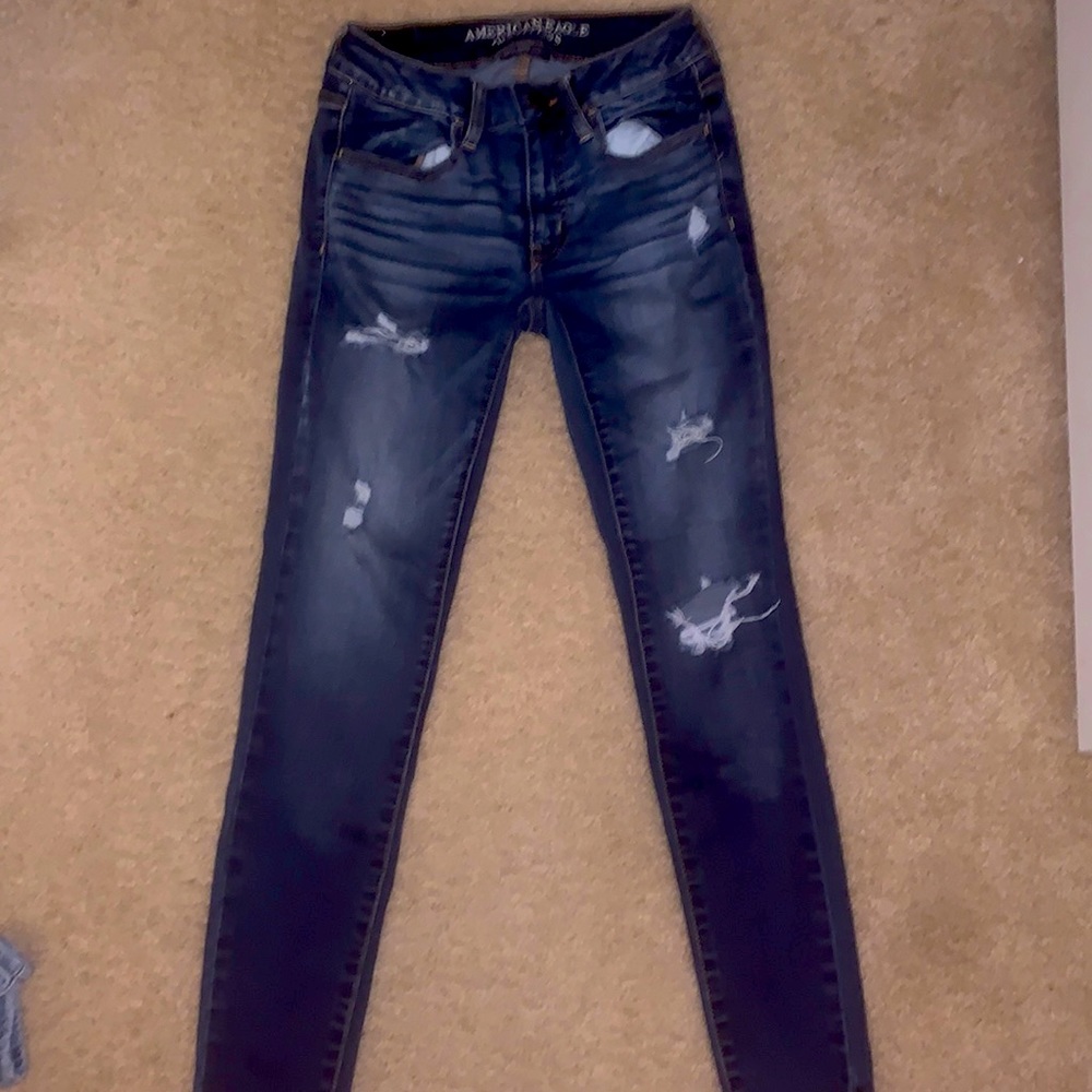 American eagle distressed jegging jean 2 short
